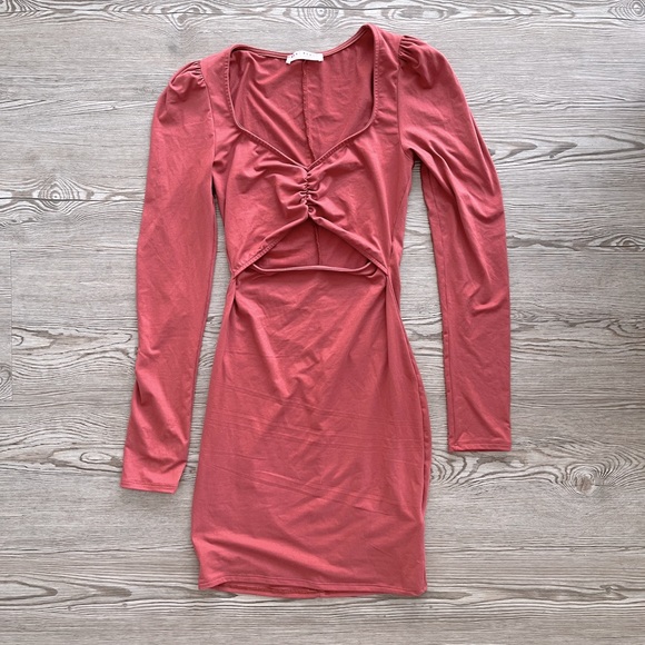 Unique puff sleeve cutout ruched bodycon - Picture 1 of 4